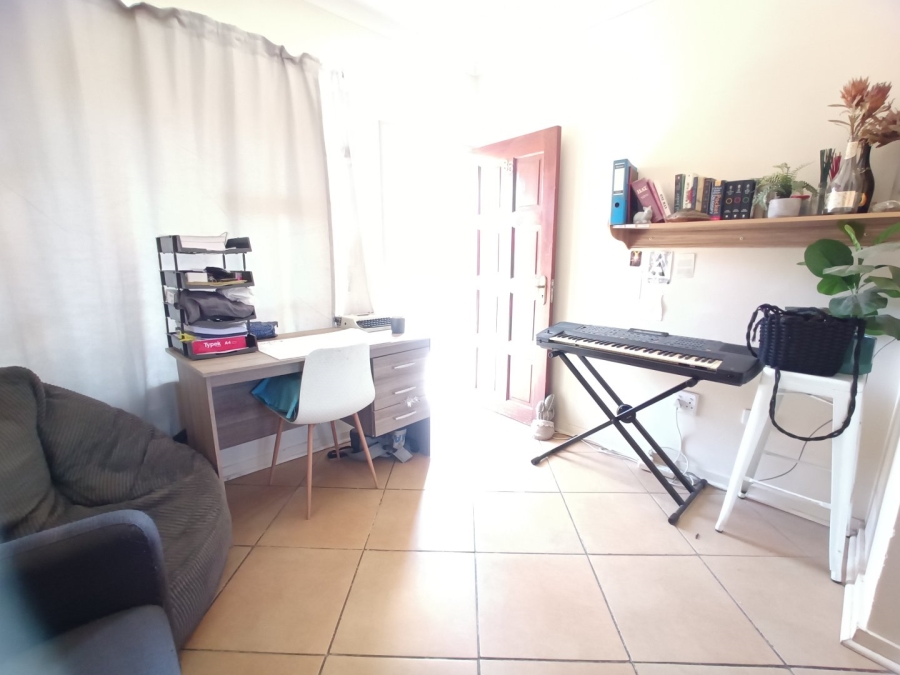 1 Bedroom Property for Sale in Potchefstroom North West